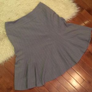 Worthington stretch gray pinstripe flared skirt